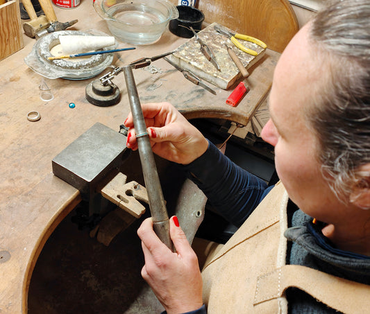 Who is behind the UKs newest memorial jewellery company?