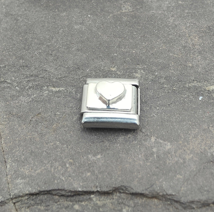 Nominate Heart Hidden Ashes Charm