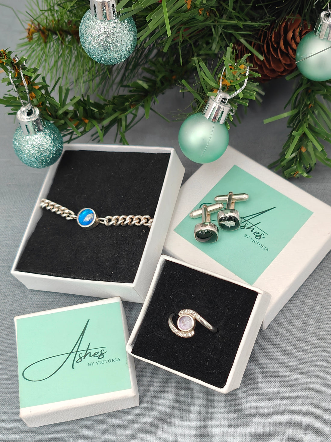 Memorial jewellery as Christmas gifts