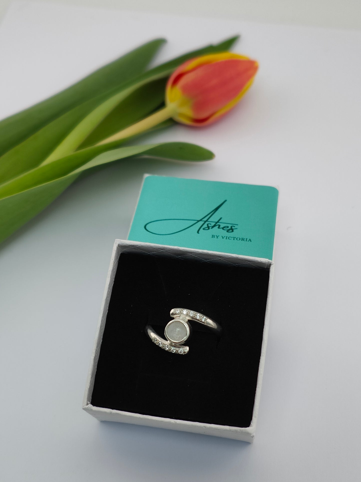 Embrace Ashes in Glass Ring