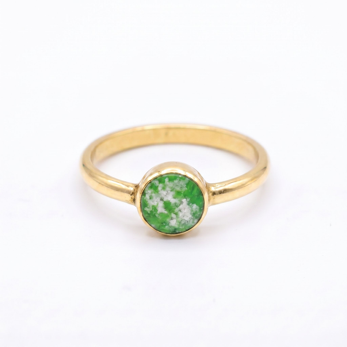 Purity Ashes in Glass Ring